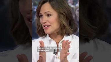 Jennifer Garner on how she retains her children remote from social media