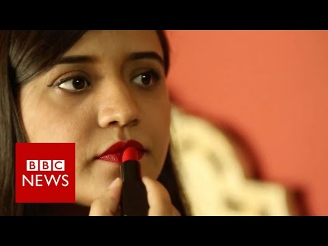 Defying her family in Pakistan – BBC News