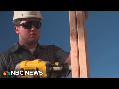 Colorado students produce exiguous homes for lecturers