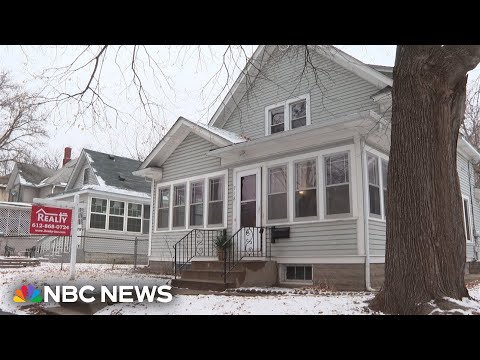Minneapolis realtor discovers unimaginative body at vacant house